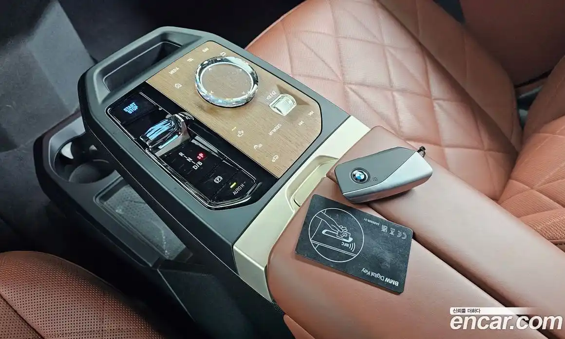 BMW iX 2024 0.3 Автомат в Москве № 227913, фото 15