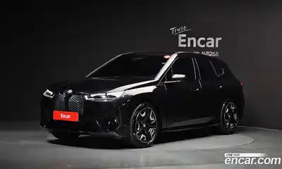 BMW iX 2024 0.3 Автомат в Москве № 227913, миниатюра 2