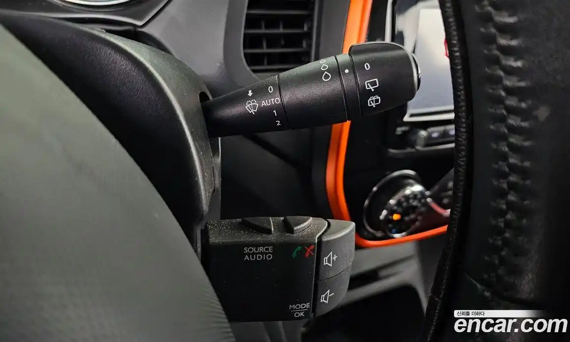 Renault QM3 2014 1.5 Автомат в Москве № 242697, фото 16