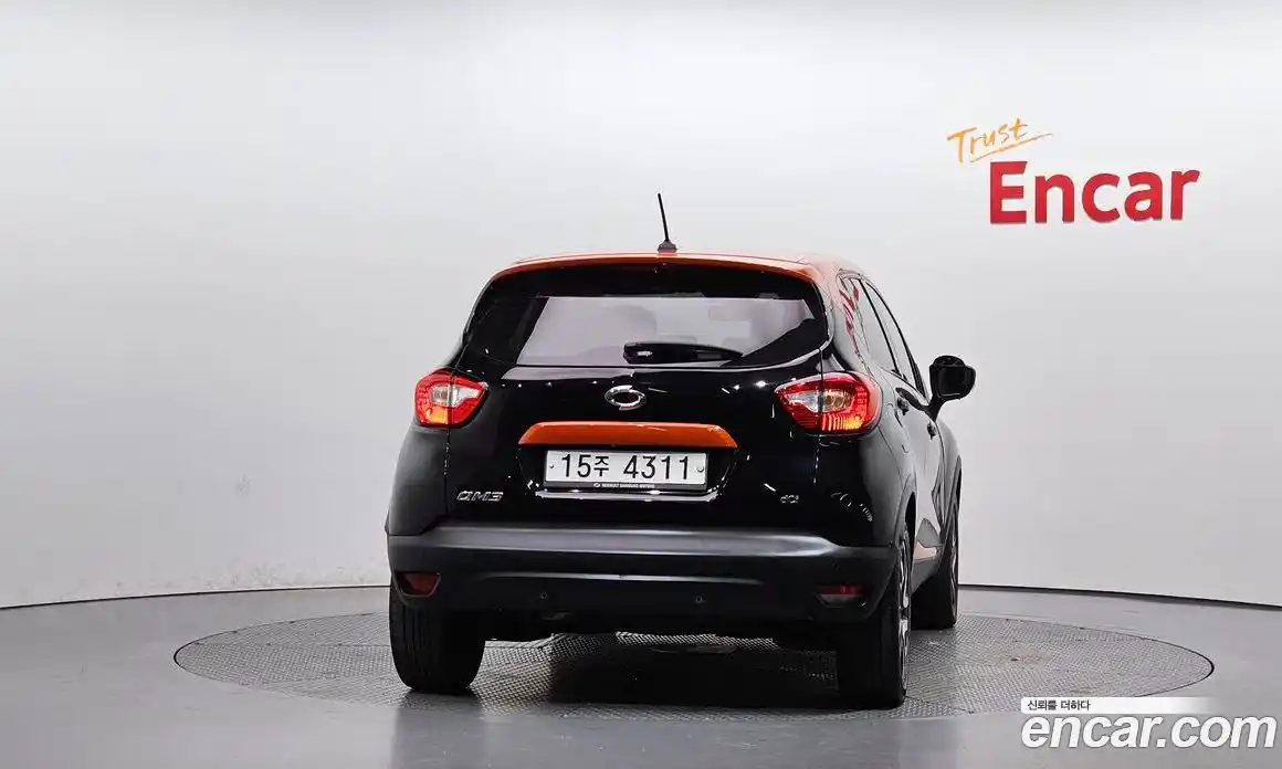 Renault QM3 2014 1.5 Автомат в Москве № 242697, фото 3