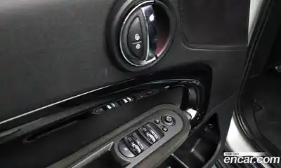 Mini Countryman 2022 2.0 Автомат в Москве № 253327, миниатюра 12