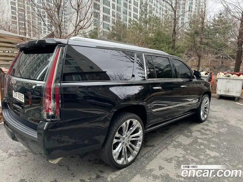Cadillac Escalade 2018 6.2 в Москве № 256529, фото 5