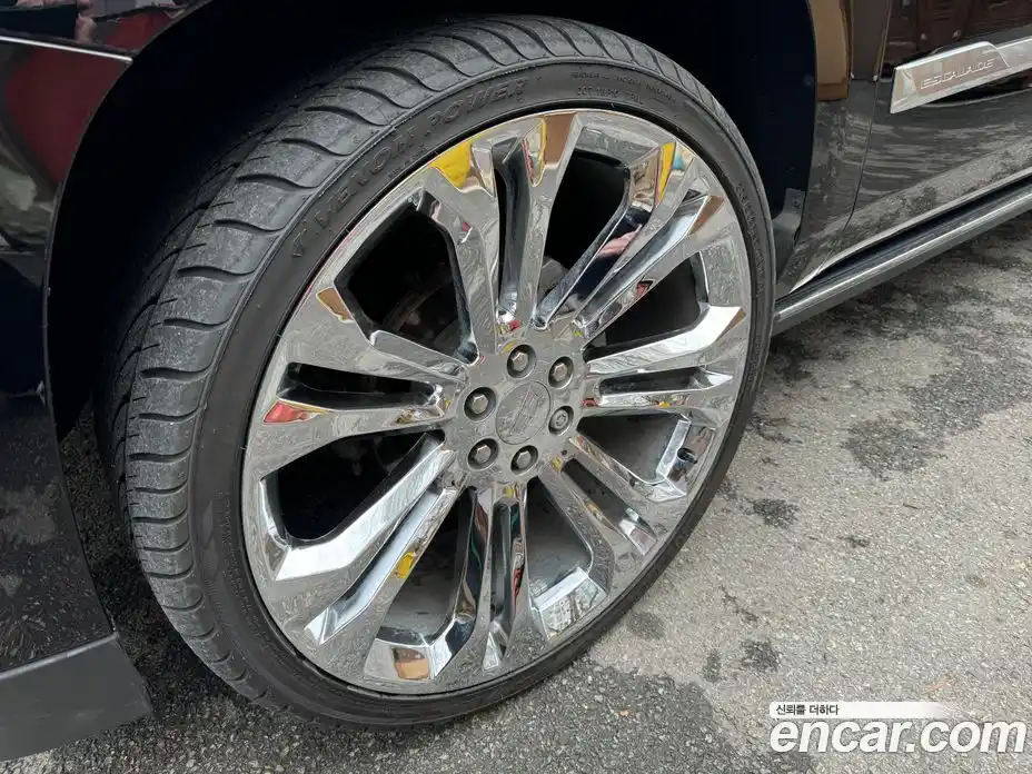 Cadillac Escalade 2018 6.2 в Москве № 256529, фото 7