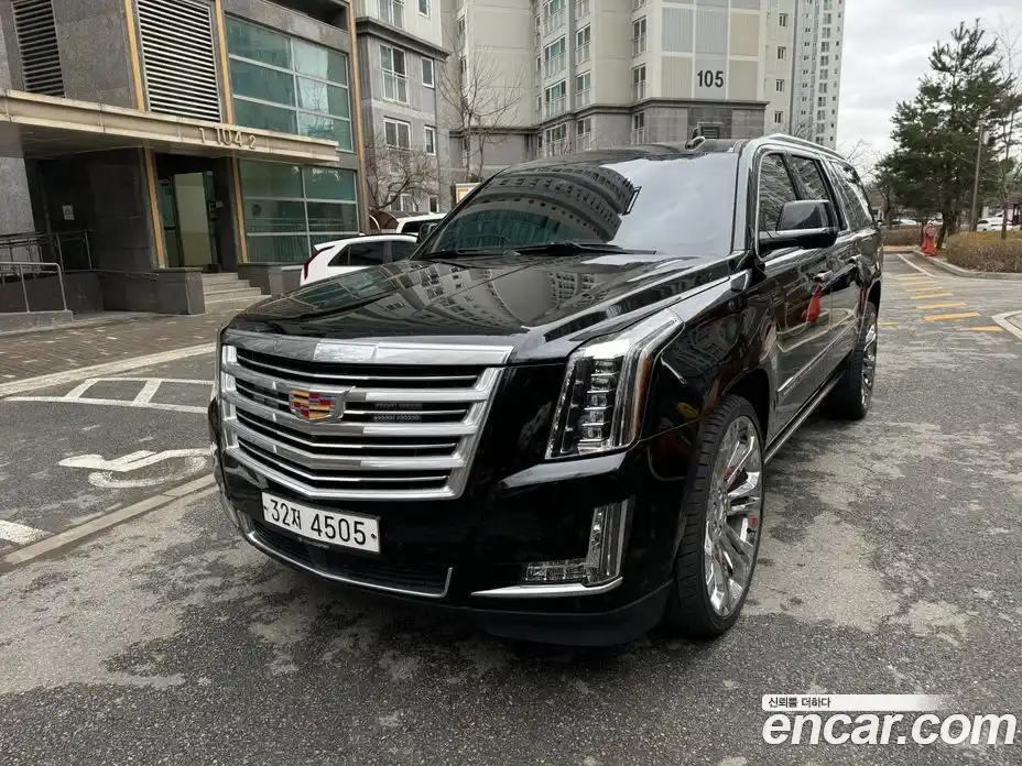 Cadillac Escalade 2018 6.2 в Москве № 256529, фото 8