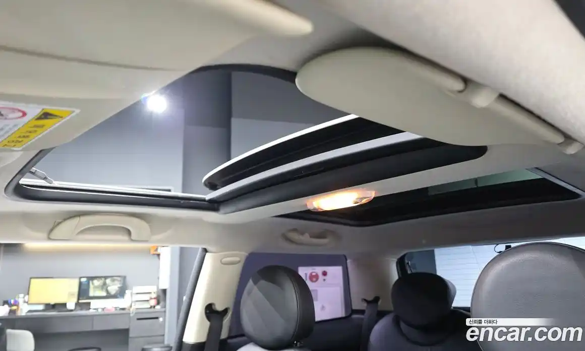 Mini Cooper 2011 1.6 Автомат в Москве № 273567, фото 17