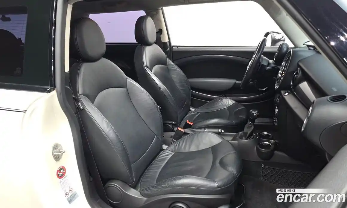 Mini Cooper 2011 1.6 Автомат в Москве № 273567, фото 9