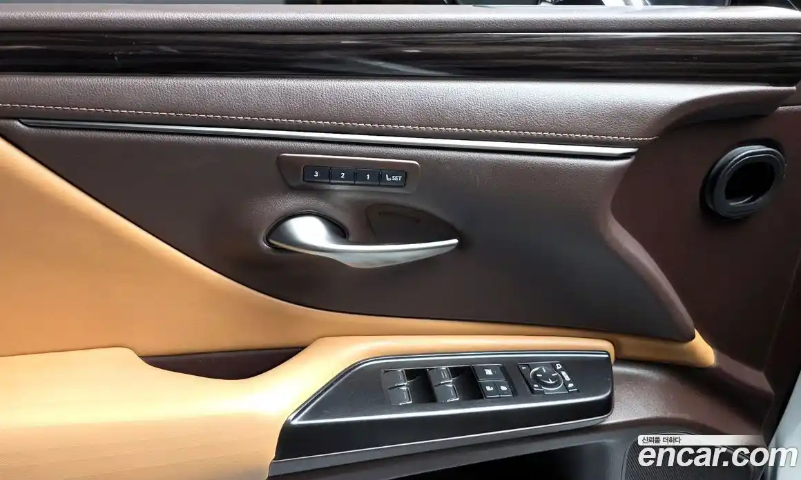 Lexus ES 2021 2.5 Автомат в Москве № 275611, фото 14