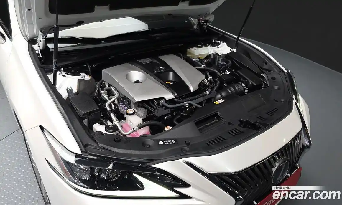 Lexus ES 2021 2.5 Автомат в Москве № 275611, фото 16