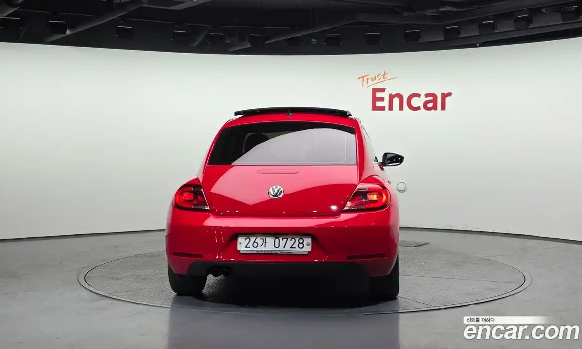 Volkswagen Beatle 2016 2.0 Автомат в Москве № 277572, фото 13