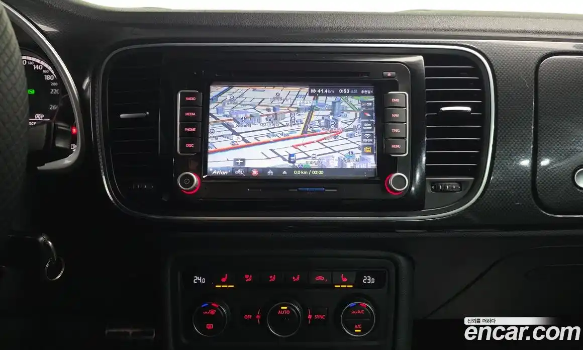 Volkswagen Beatle 2016 2.0 Автомат в Москве № 277572, фото 17