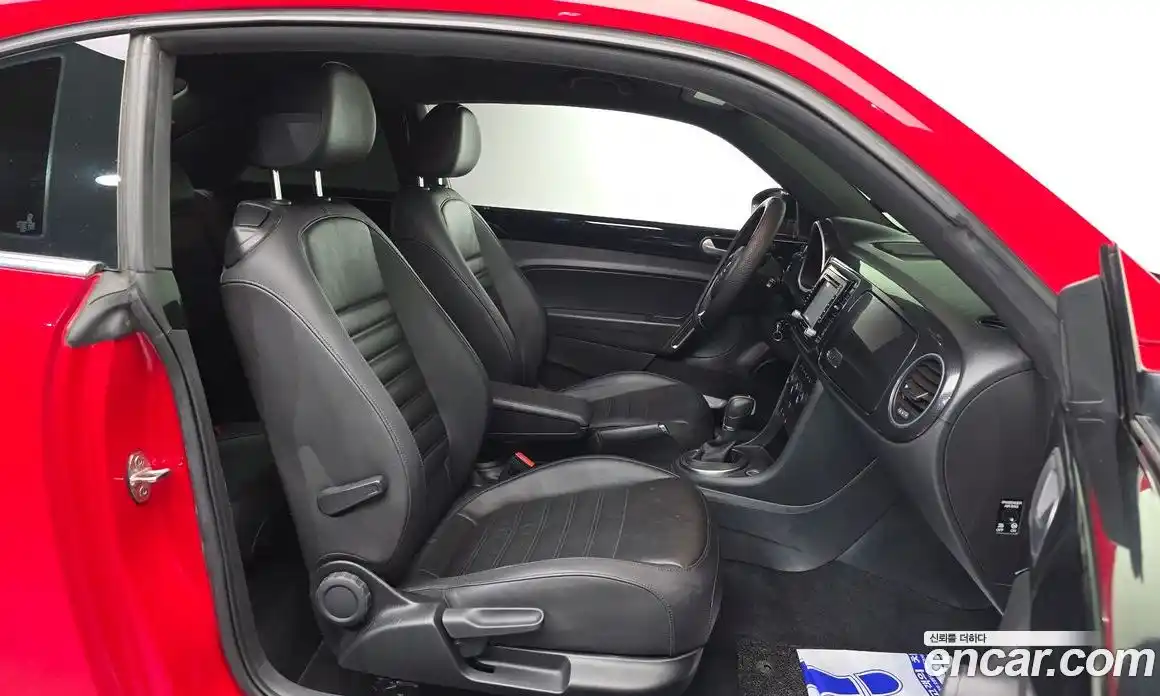 Volkswagen Beatle 2016 2.0 Автомат в Москве № 277572, фото 18