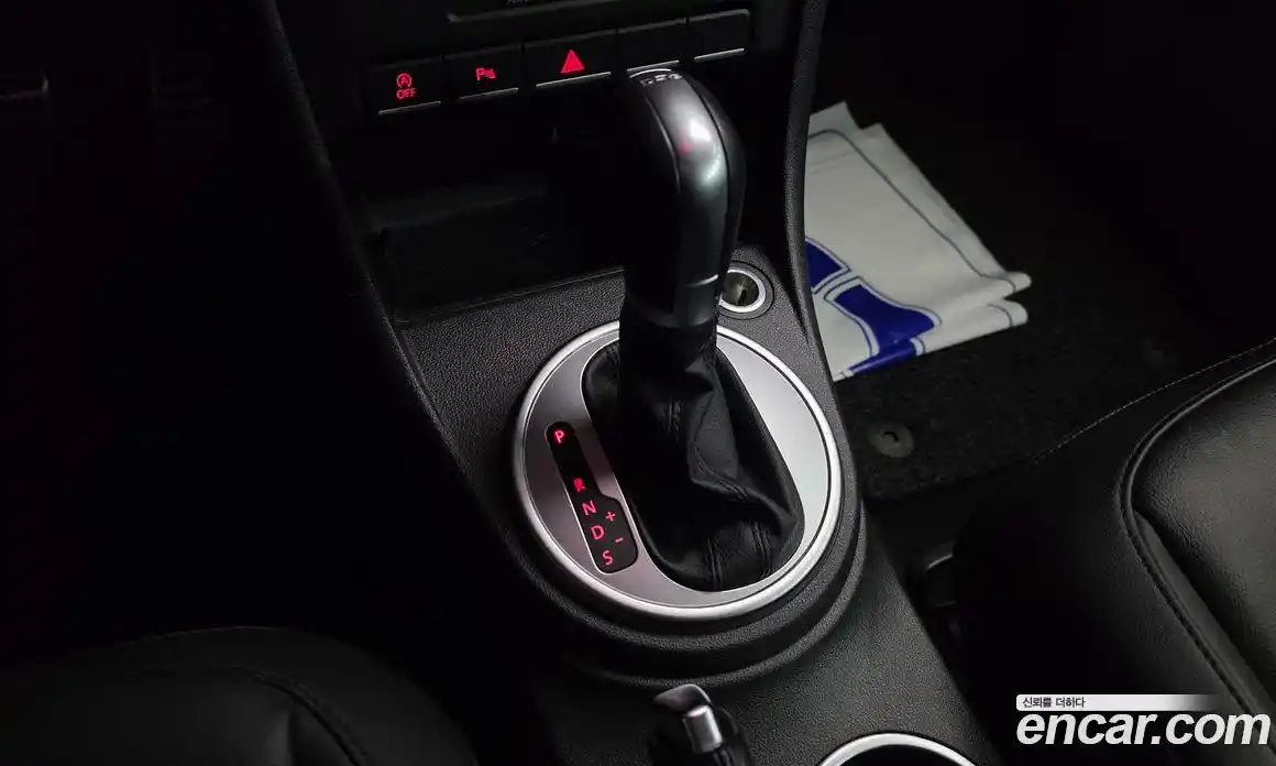 Volkswagen Beatle 2016 2.0 Автомат в Москве № 277572, фото 19