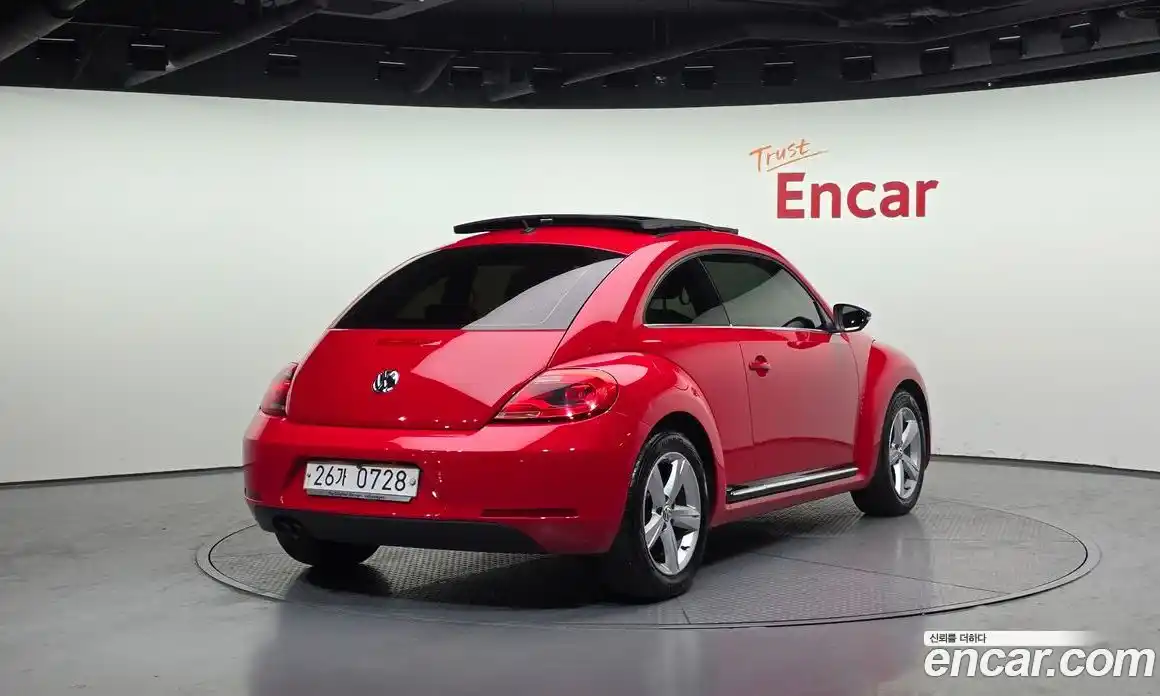 Volkswagen Beatle 2016 2.0 Автомат в Москве № 277572, фото 20