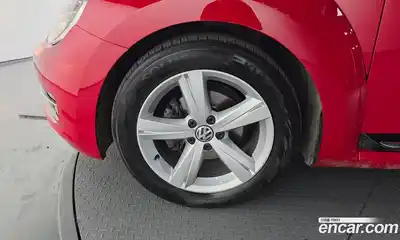 Volkswagen Beatle 2016 2.0 Автомат в Москве № 277572, миниатюра 9