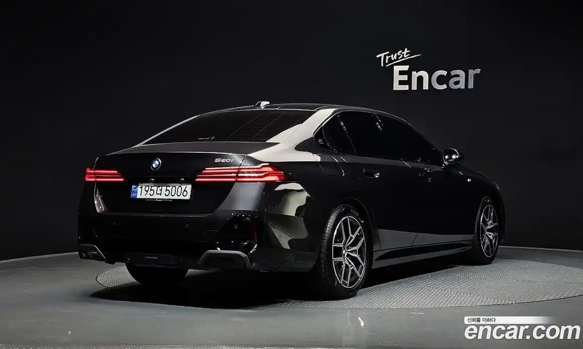 BMW 5-Series 2024 2.0 Автомат в Москве № 280041, фото 20