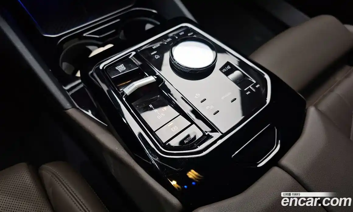 BMW 5-Series 2024 2.0 Автомат в Москве № 280041, фото 3