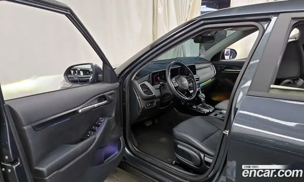 Kia Seltos 2024 1.6 Автомат в Москве № 287556, фото 10