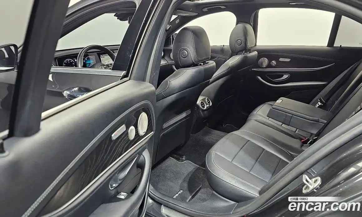 Mercedes-Benz E-Class 2022 1.9 Автомат в Москве № 288276, фото 18