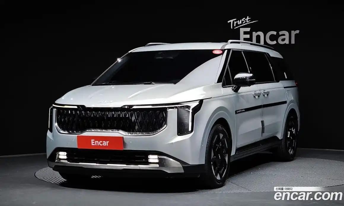 Kia Canival 2024 1.6 Автомат в Москве № 308448, фото 17