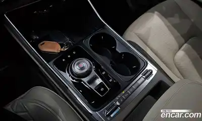 Kia Canival 2024 1.6 Автомат в Москве № 308448, миниатюра 3