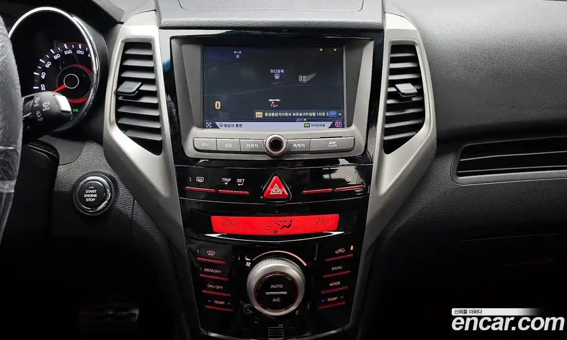 SsangYong TIBOLI 2015 1.6 Автомат в Москве № 31004, фото 12