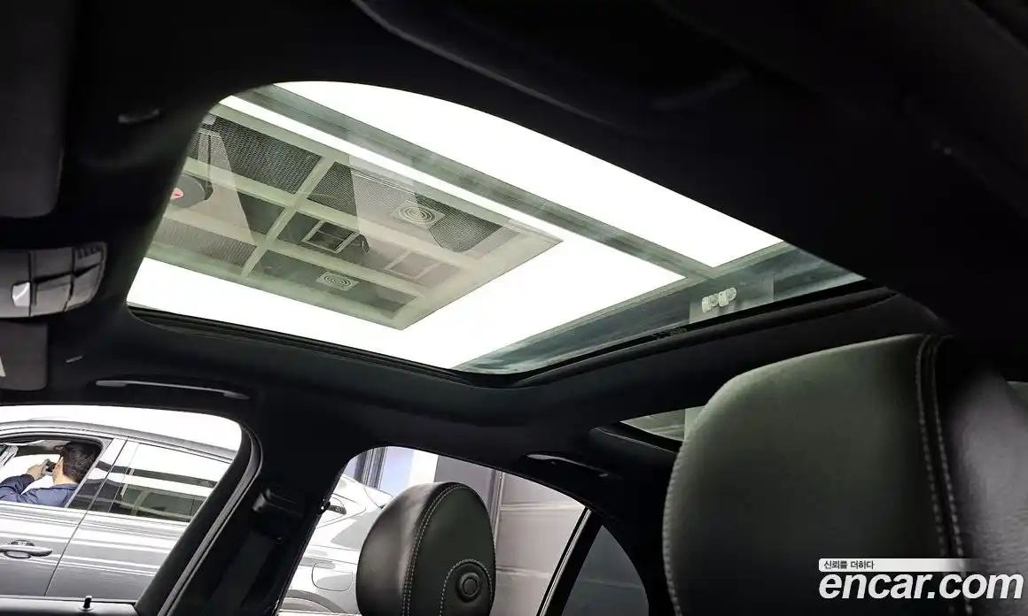 Mercedes-Benz E-Class 2023 2.0 Автомат в Москве № 311610, фото 11