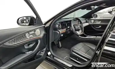 Mercedes-Benz E-Class 2023 2.0 Автомат в Москве № 311610, миниатюра 2