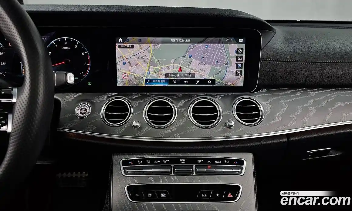 Mercedes-Benz E-Class 2023 2.0 Автомат в Москве № 311610, фото 3