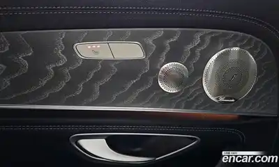 Mercedes-Benz E-Class 2023 2.0 Автомат в Москве № 311610, миниатюра 4