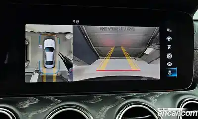 Mercedes-Benz E-Class 2023 2.0 Автомат в Москве № 311610, миниатюра 5