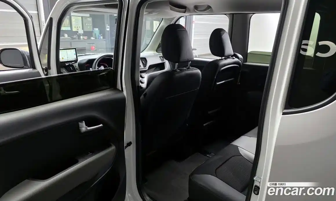 Kia Ray 2023 1.0 Автомат в Москве № 51943, фото 13