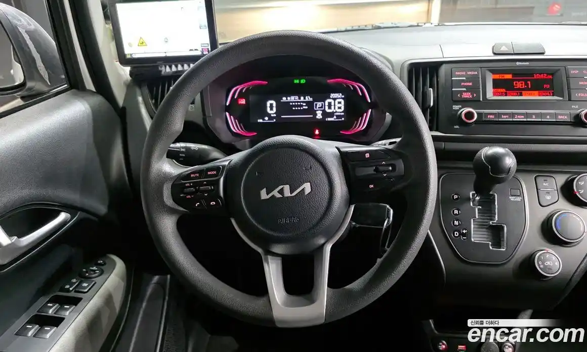 Kia Ray 2023 1.0 Автомат в Москве № 51943, фото 18