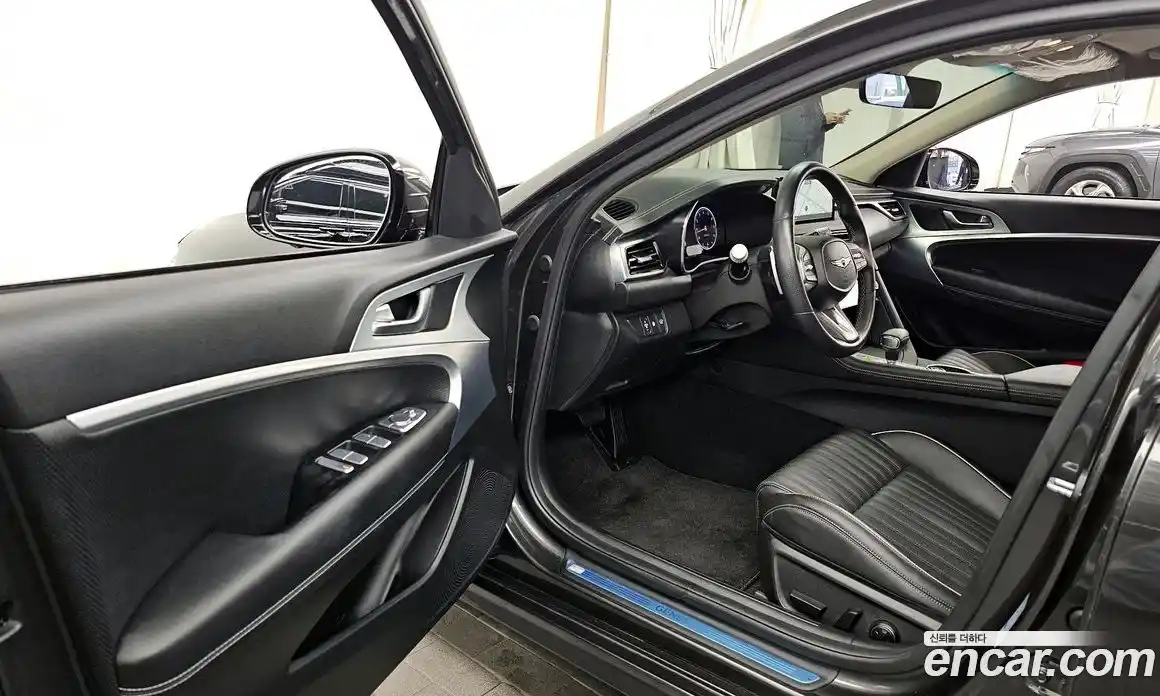 Genesis G70 2024 2.5 Автомат в Москве № 56382, фото 10