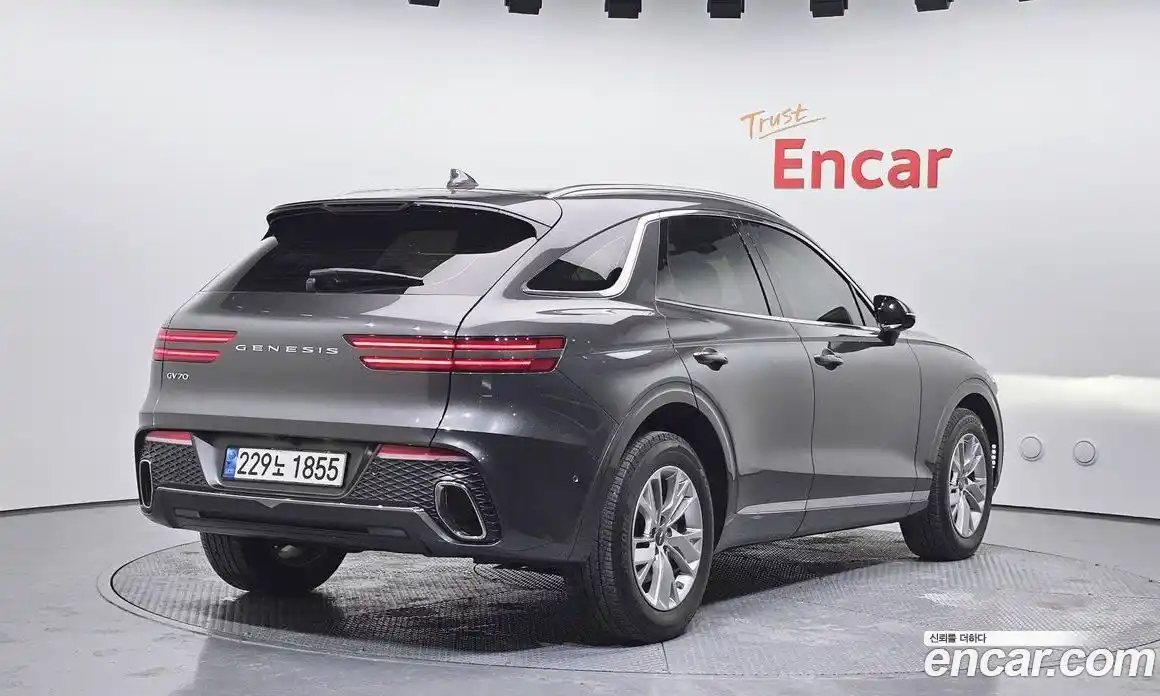 Genesis GV70 2023 2.5 Автомат в Москве № 57739, фото 1