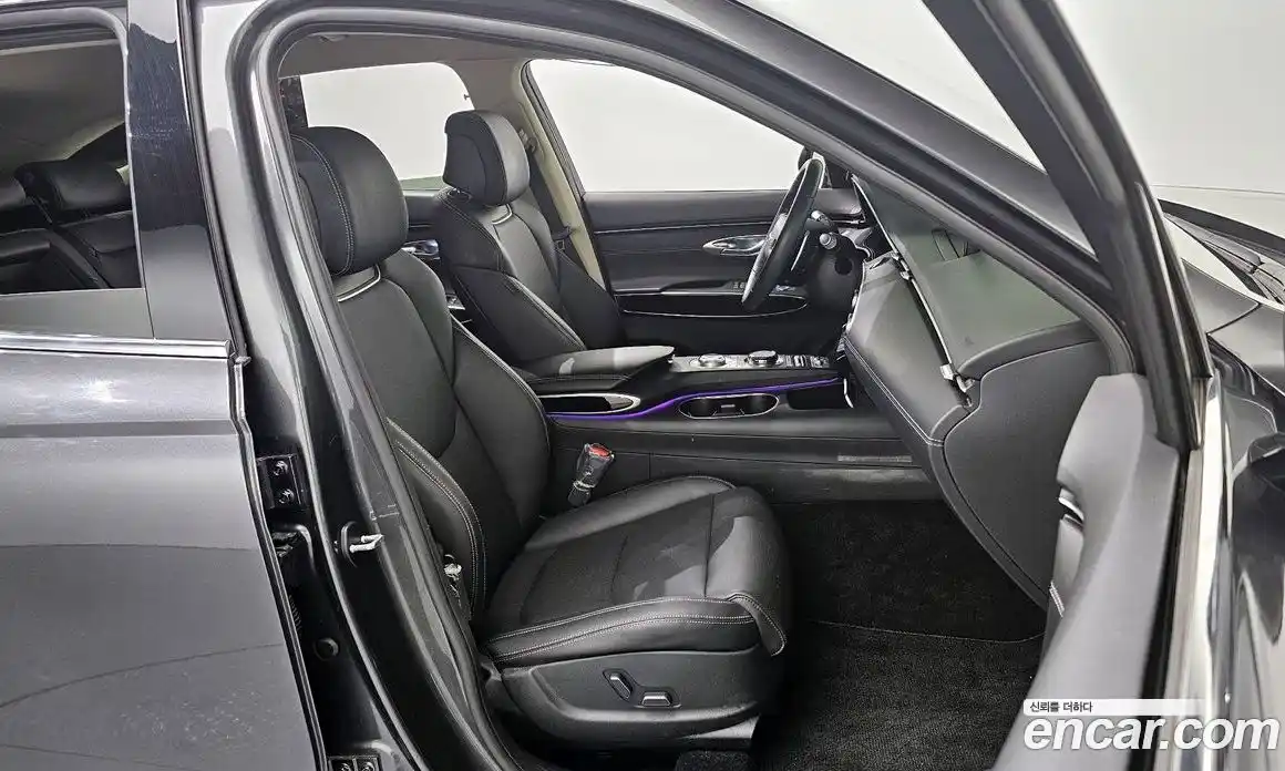 Genesis GV70 2023 2.5 Автомат в Москве № 57739, фото 12