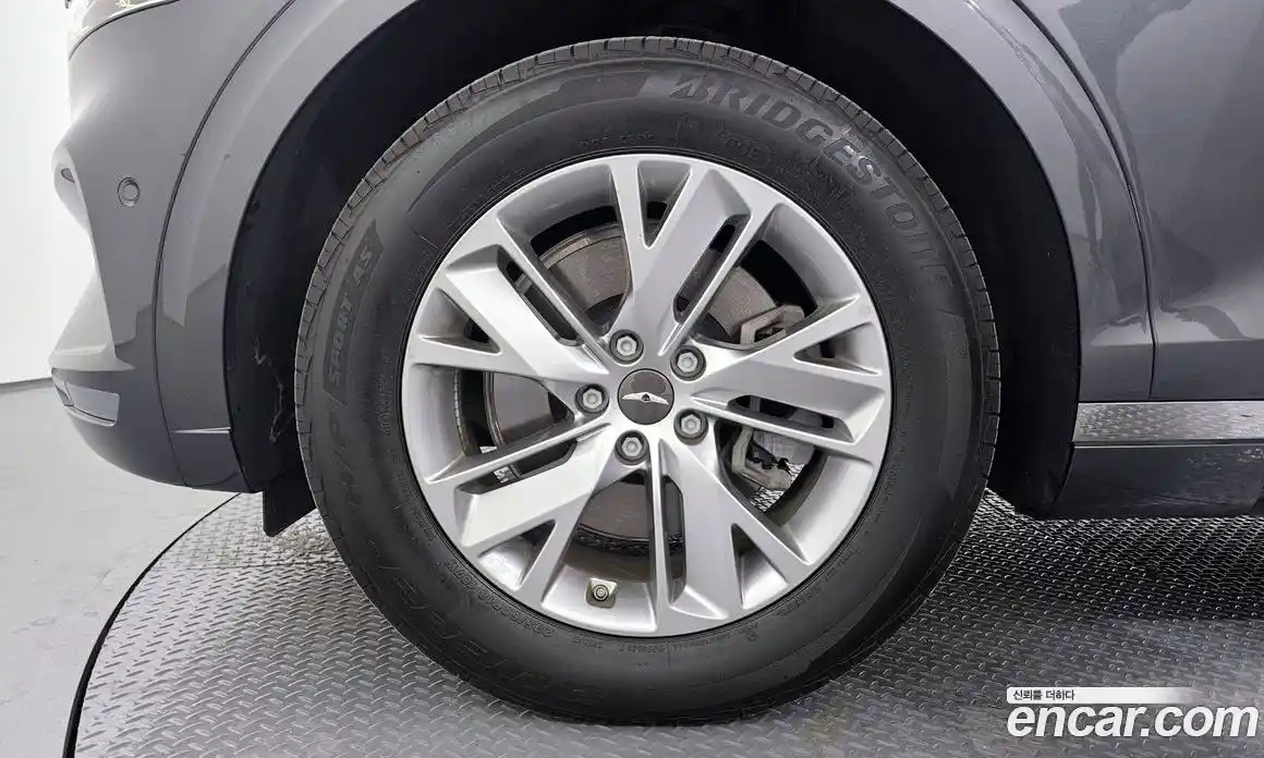 Genesis GV70 2023 2.5 Автомат в Москве № 57739, фото 15