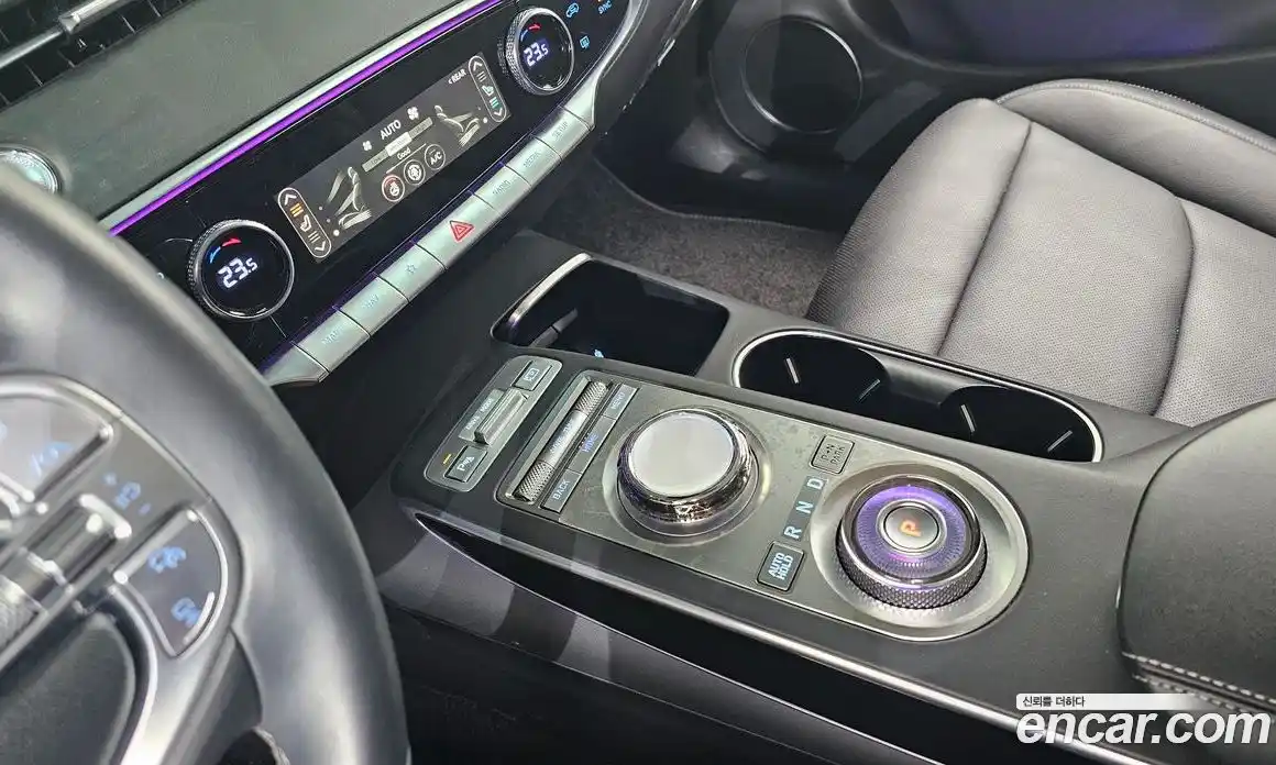 Genesis GV70 2023 2.5 Автомат в Москве № 57739, фото 3