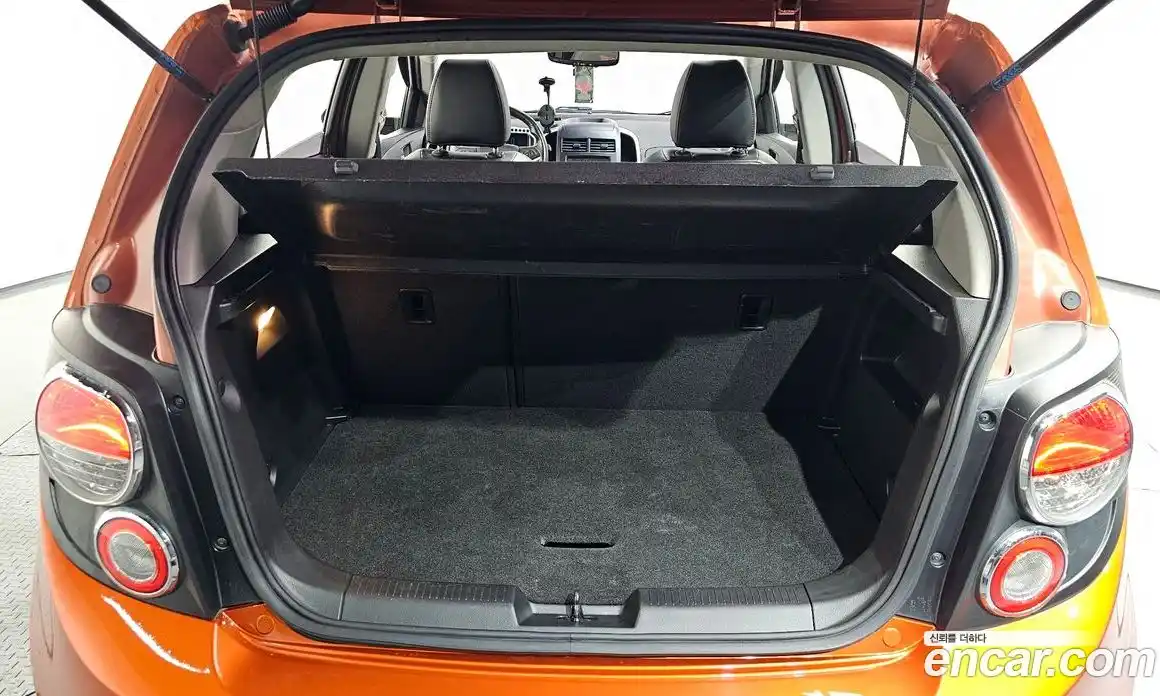 Chevrolet Aveo 2015 1.4 Автомат в Москве № 84614, фото 10