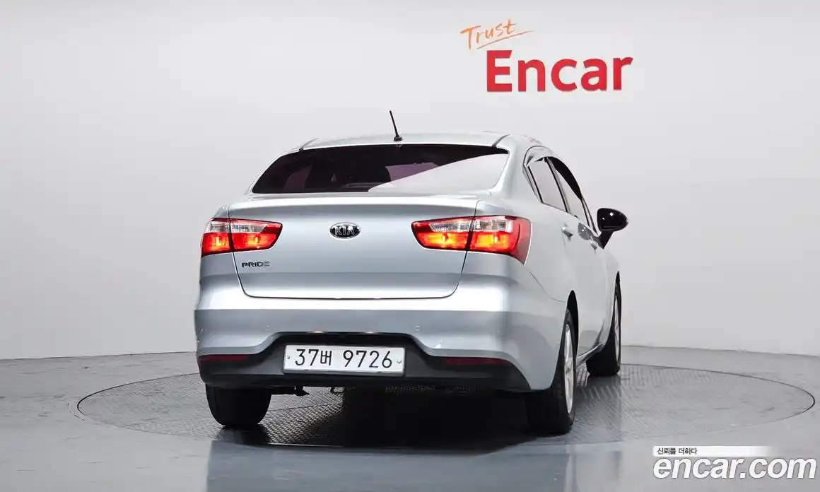 Kia Pride 2015 1.6 Автомат в Москве № 10147, фото 13