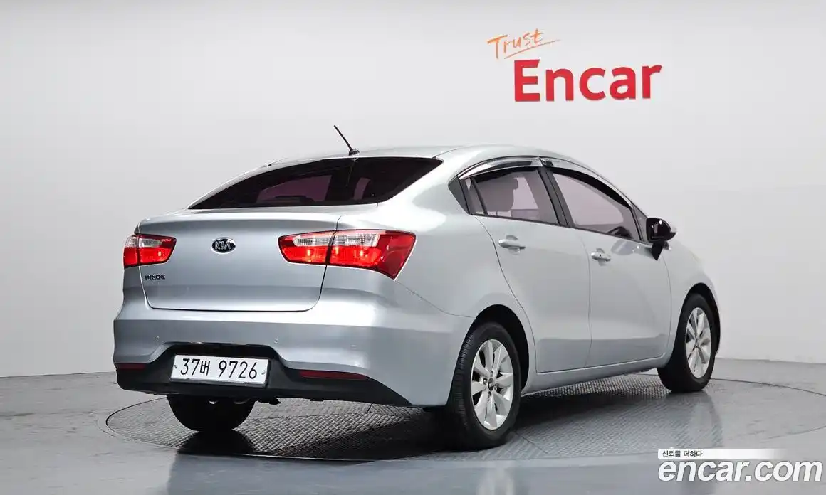 Kia Pride 2015 1.6 Автомат в Москве № 10147, фото 16