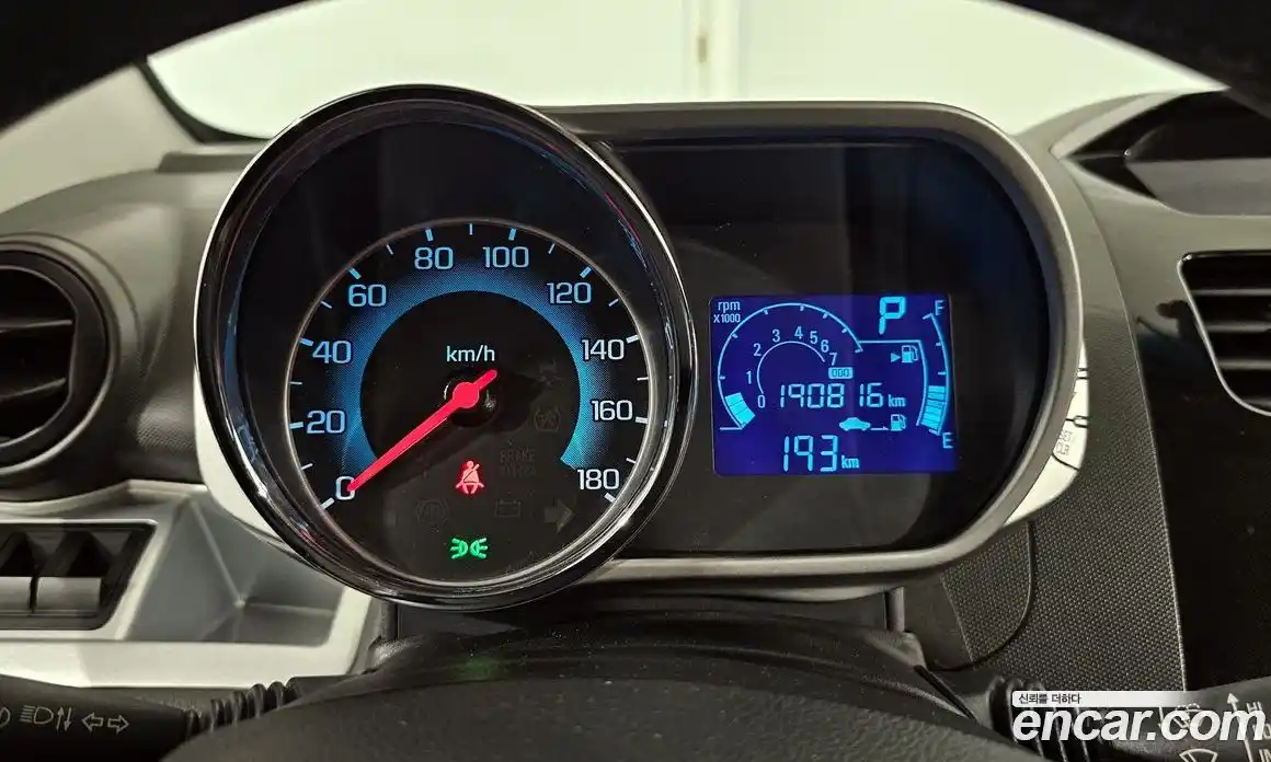 Chevrolet Spark 2014 1.0 Автомат в Москве № 101775, фото 9