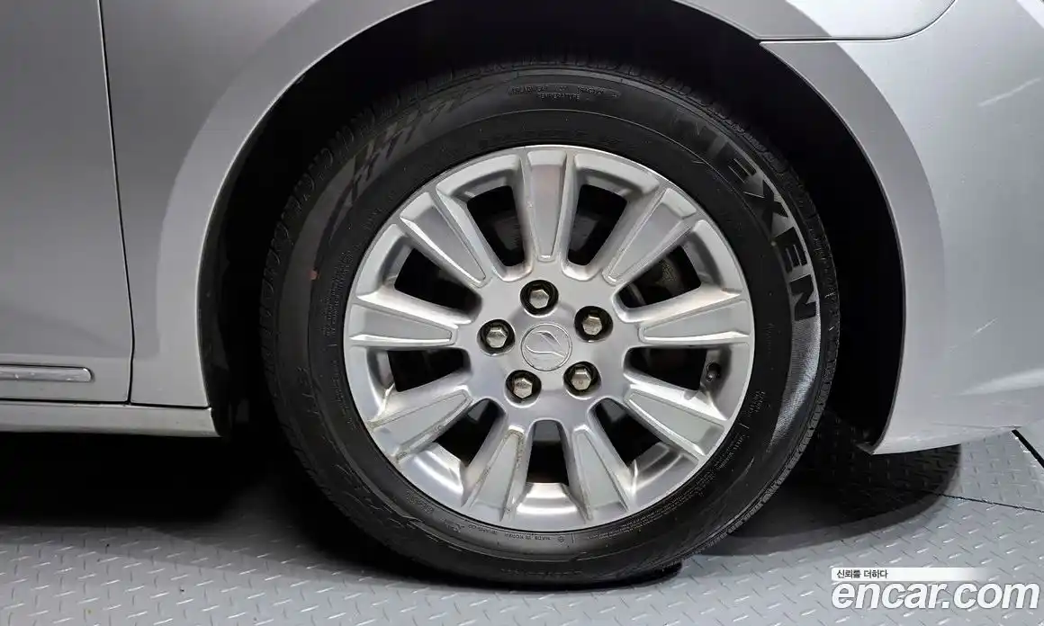 Chevrolet Alpheon 2011 2.4 Автомат в Москве № 103296, фото 3