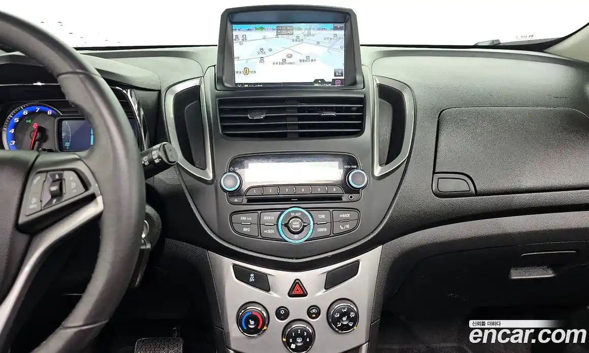 Chevrolet Trax 2015 1.4 Автомат в Москве № 105399, фото 16