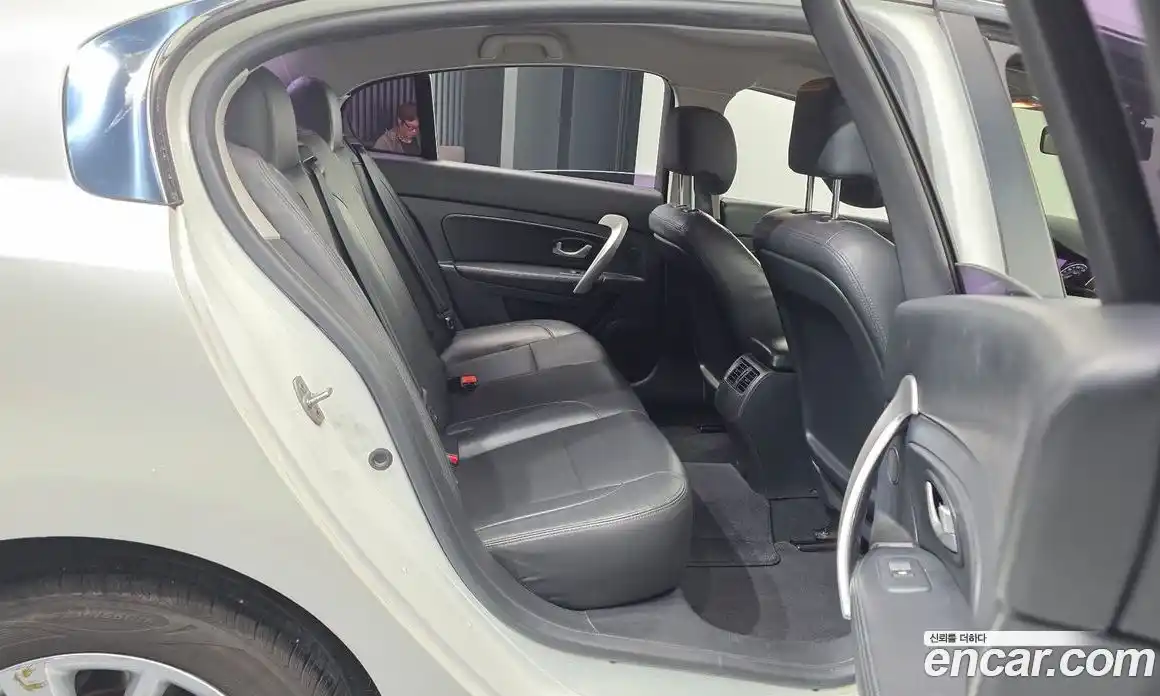 Renault SM5 2016 1.5 Автомат в Москве № 106798, фото 14