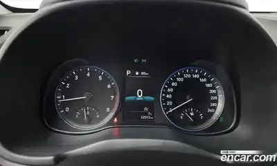 Hyundai Kona 2023 1.6 Автомат в Москве № 111073, миниатюра 5