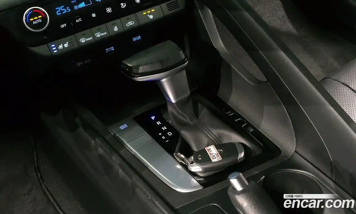 Hyundai Avante 2022 1.6 Автомат в Москве № 112613, фото 14