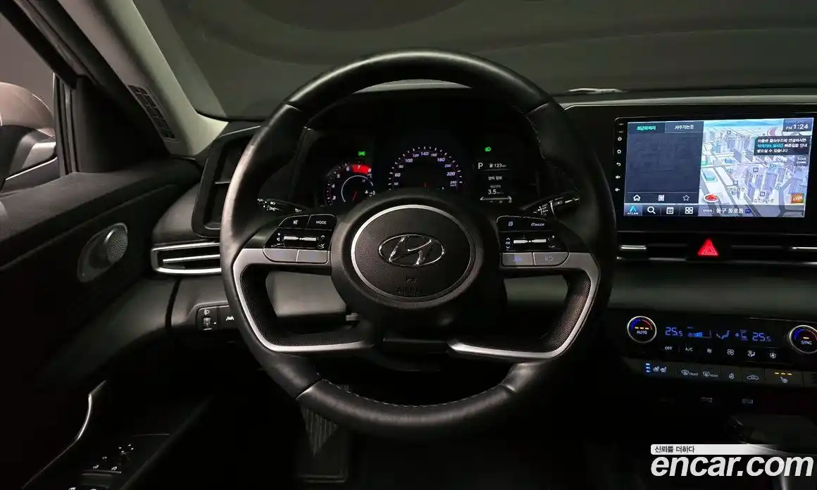 Hyundai Avante 2022 1.6 Автомат в Москве № 112613, фото 20