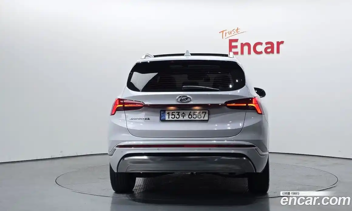 Hyundai Santa Fe 2022 1.6 Автомат в Москве № 113308, фото 5