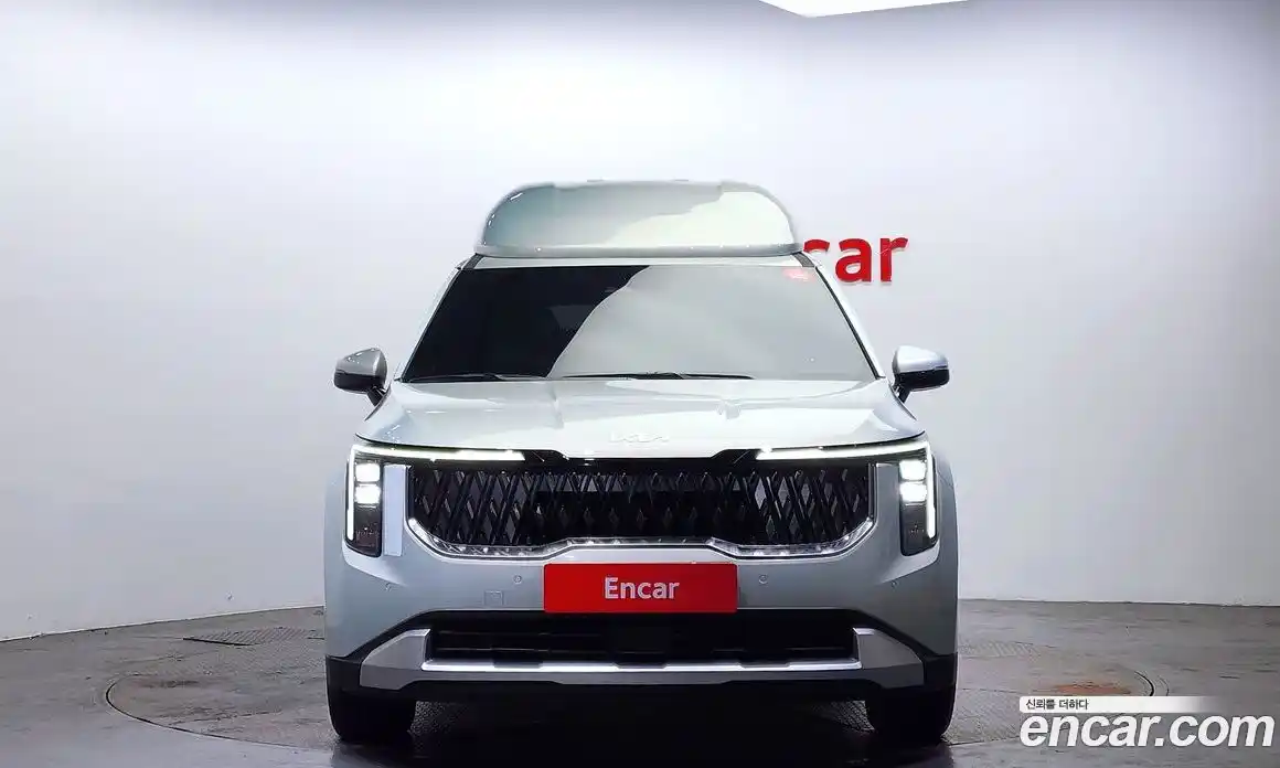 Kia Canival 2025 3.5 Автомат в Москве № 113409, фото 2