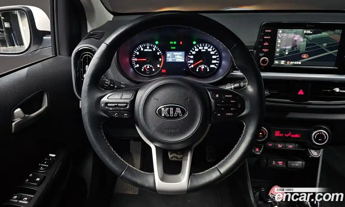 Kia Morning 2018 1.0 Автомат в Москве № 113434, фото 17